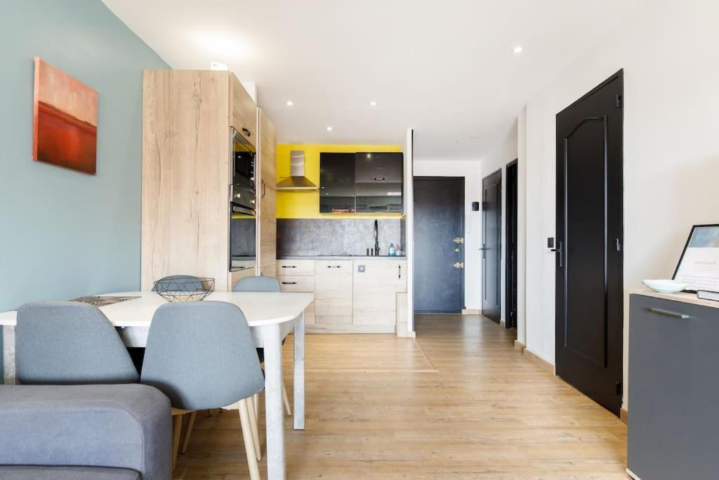 Stanislas Art - Cannes Centre - Terrasse - Clim Apartment ภายนอก รูปภาพ